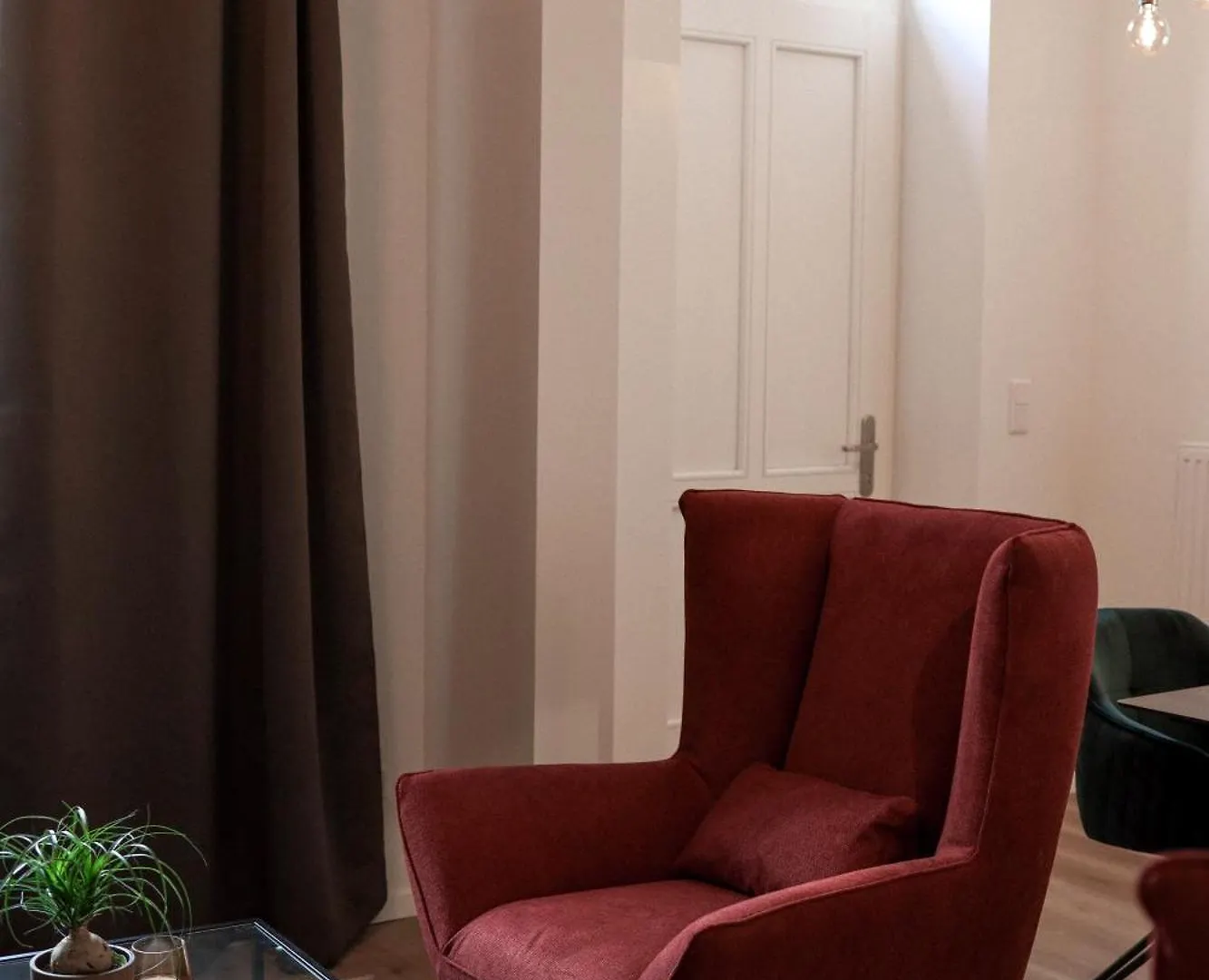 Oomph Berlin The Grand Berlin Group & Family Retreat Apartment