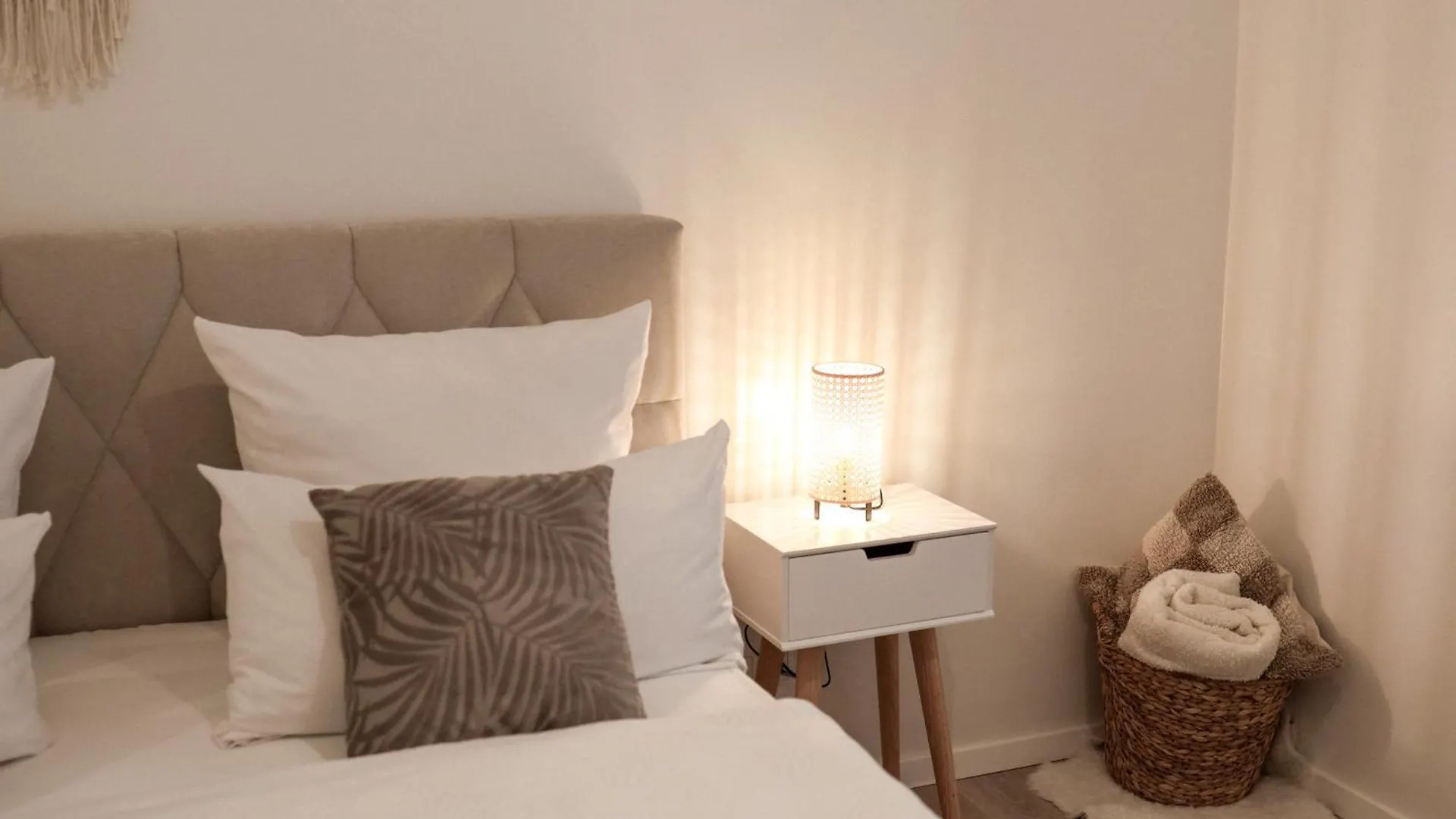 Oomph Berlin The Grand Berlin Group & Family Retreat Apartment Germany