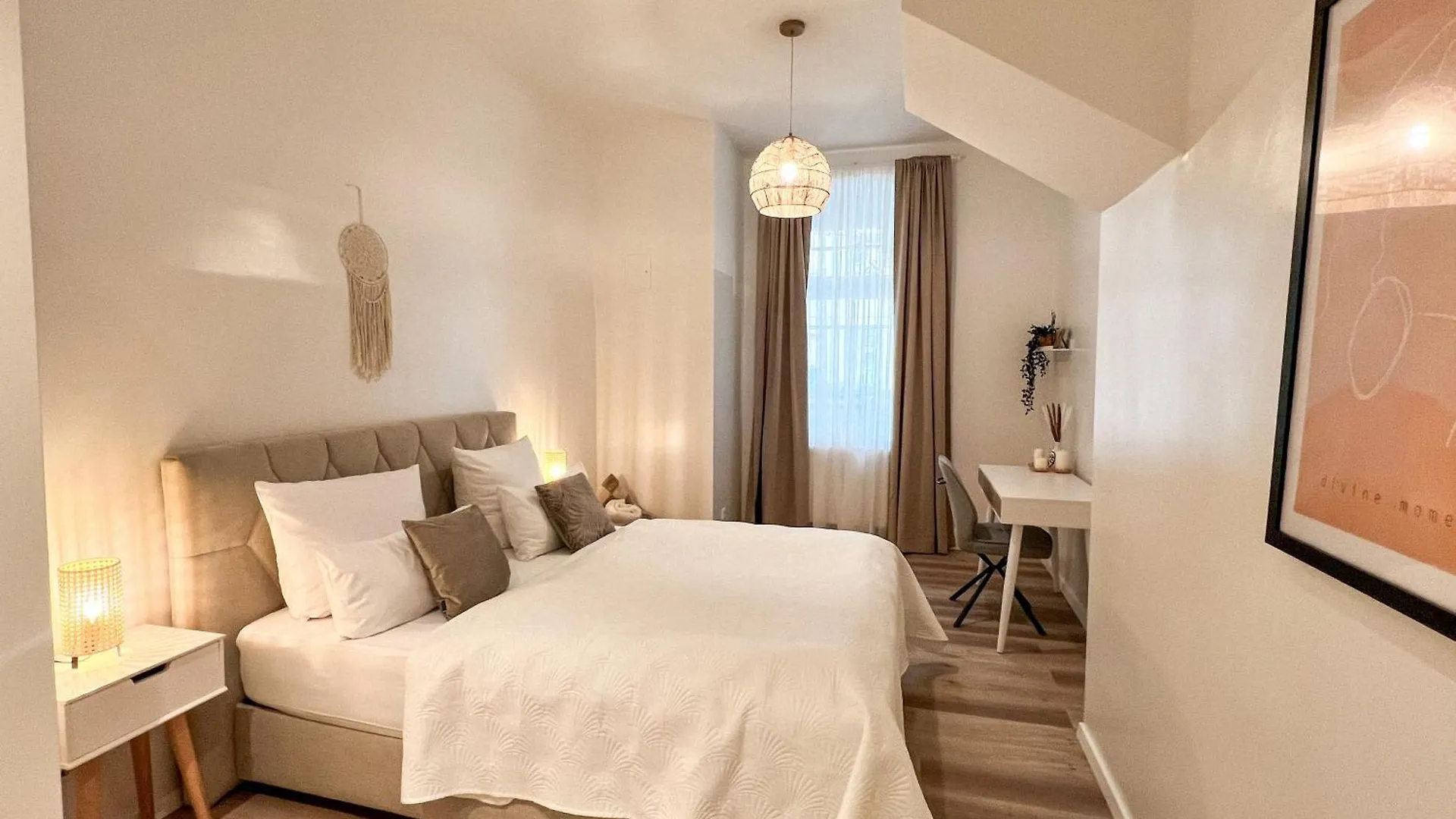 Oomph Berlin The Grand Berlin Group & Family Retreat Apartment